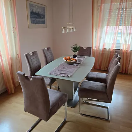 Ruhiges Und Gemuetliches Mit Garten Apartament *